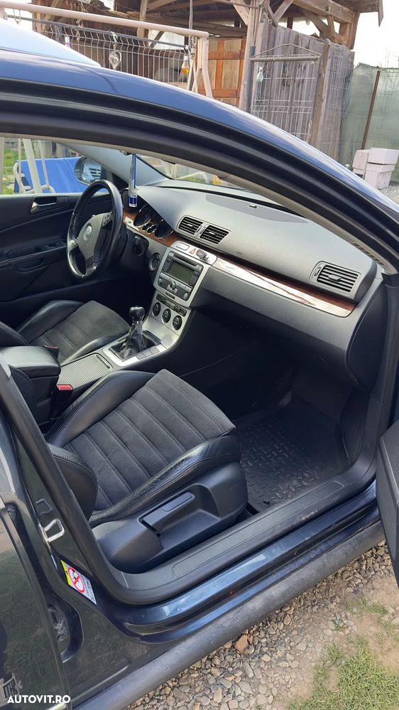 Volkswagen Passat 2.0 TDI 4Motion Highline - 14