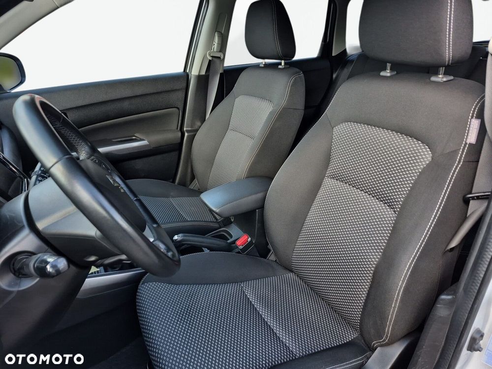 Suzuki Vitara 1.0 Boosterjet Premium 4WD - 13