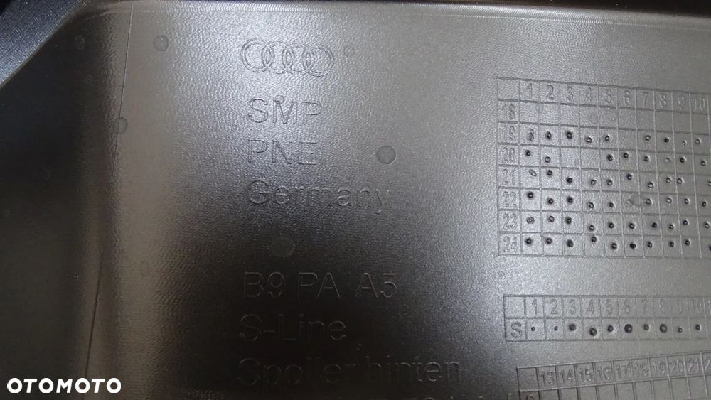 AUDI A5 S-LINE LIFT 8W6 - spoiler, dokładka zderzaka tylnego nowa oryginał !! - 6