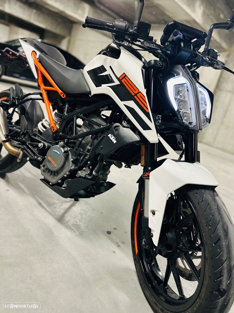 KTM Duke - 17