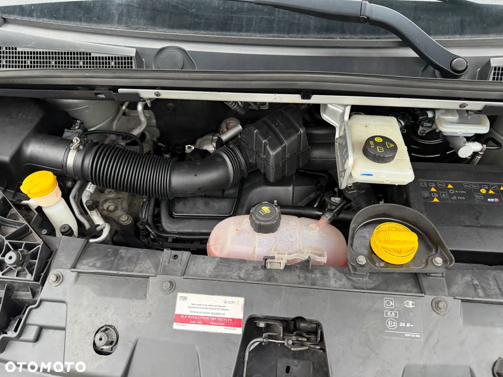 Renault Trafic - 15