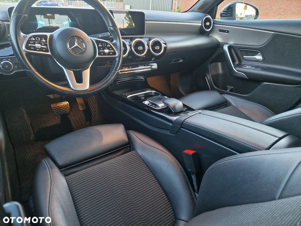 Mercedes-Benz Klasa A 200 7G-DCT Edition 19 - 12