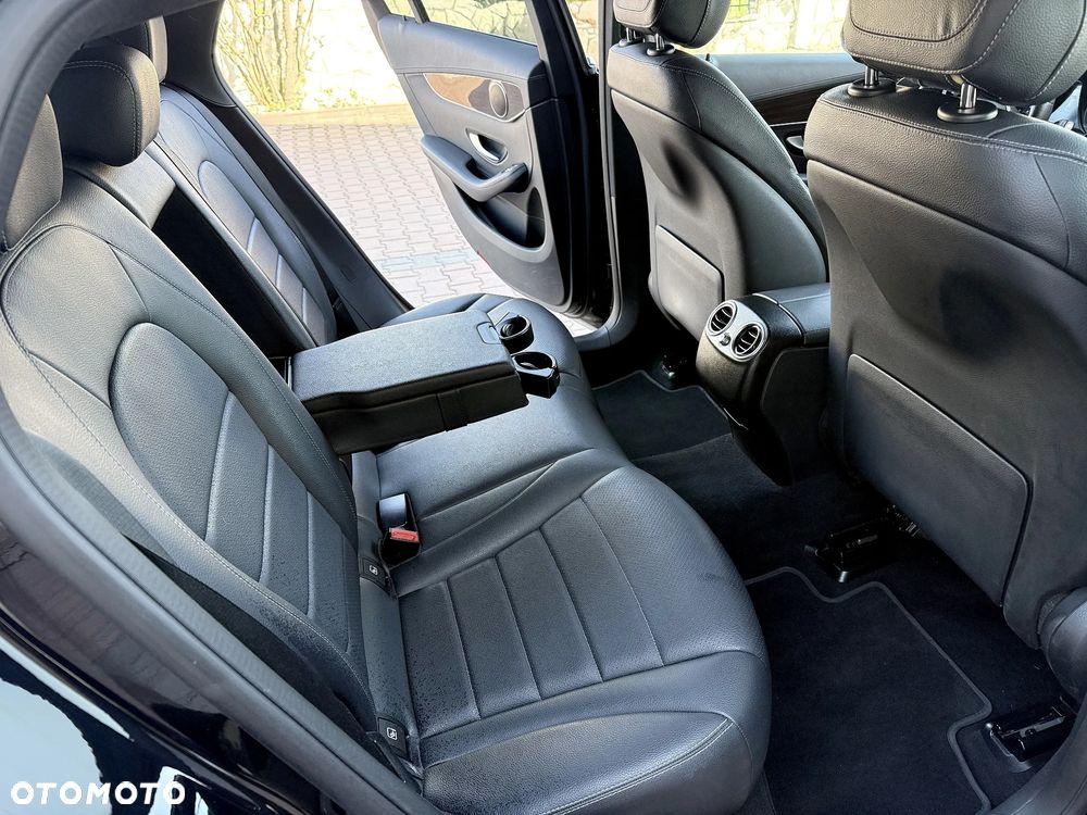 Mercedes-Benz GLC - 13