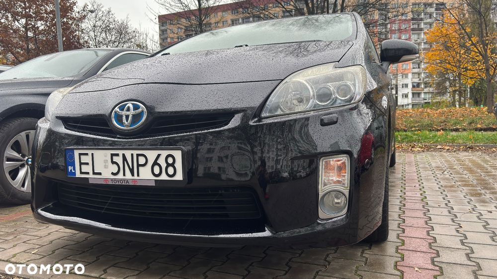 Toyota Prius 1.8 HSD Premium - 2