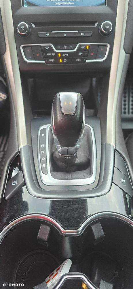 Ford Mondeo 2.0 EcoBoost STart-Stopp Autom Titanium - 22
