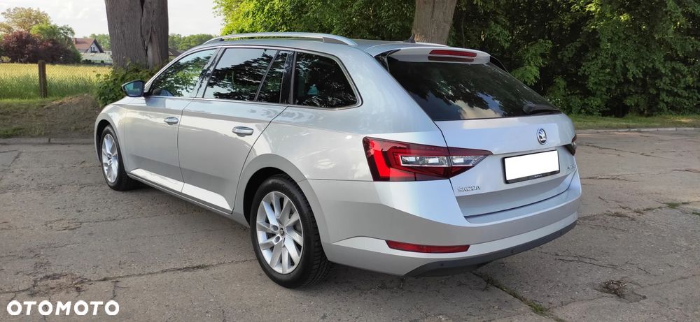 Skoda Superb 2.0 TDI DSG Ambition - 5