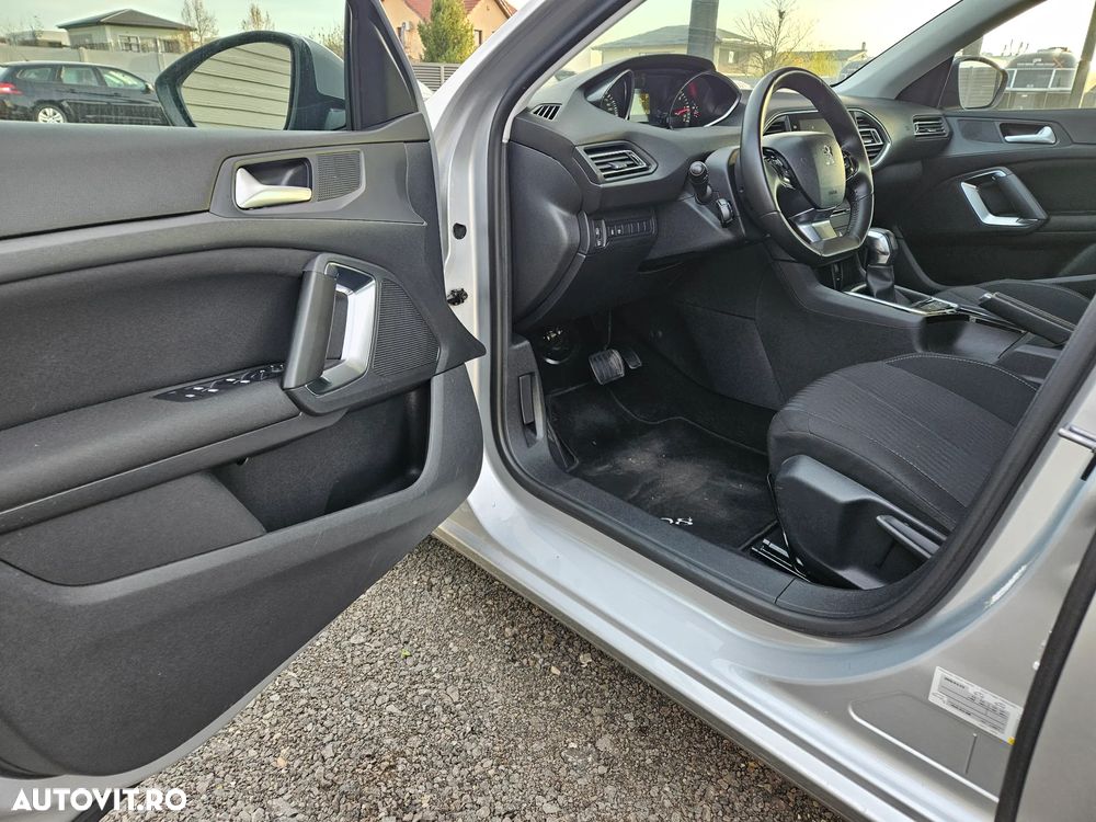 Peugeot 308 SW BlueHDi 120 EAT6 Stop & Start Active - 14