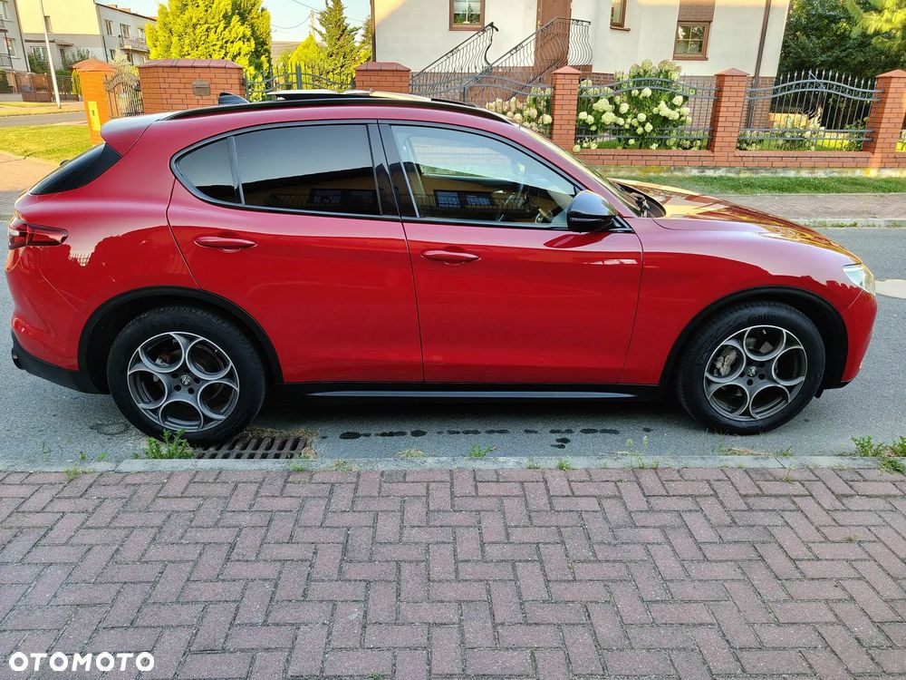 Alfa Romeo Stelvio 2.2 JTDM - 9