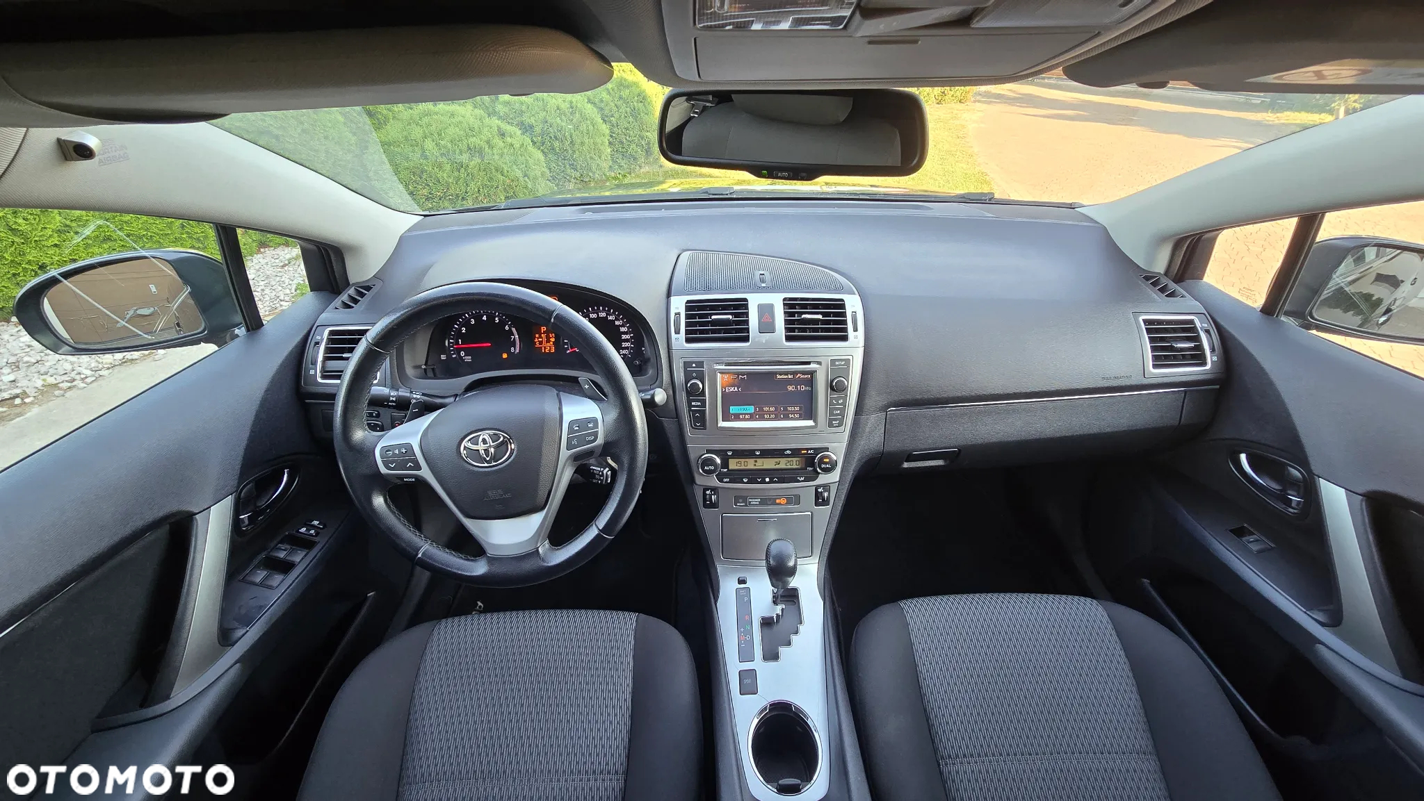 Toyota Avensis - 29