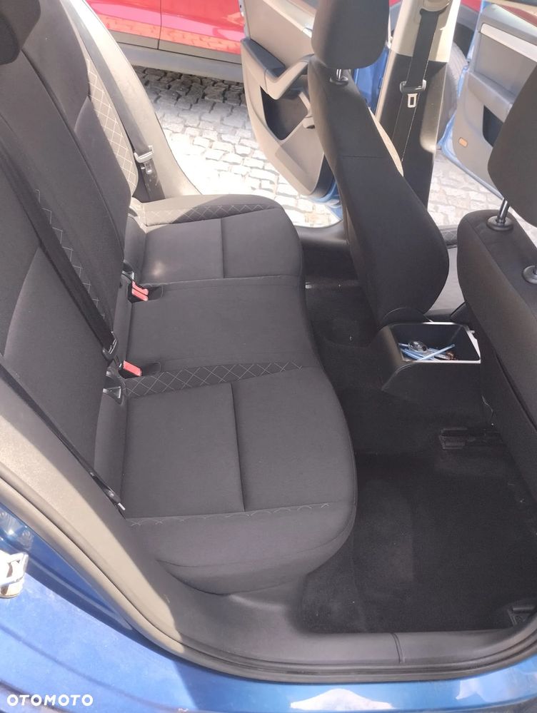 Skoda Octavia 1.6 TDI Active - 6