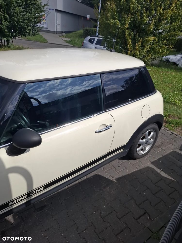 MINI ONE - 7