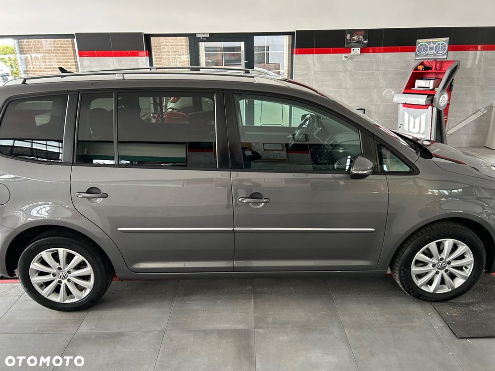 Volkswagen Touran 2.0 TDI BMT Comfortline DSG - 9