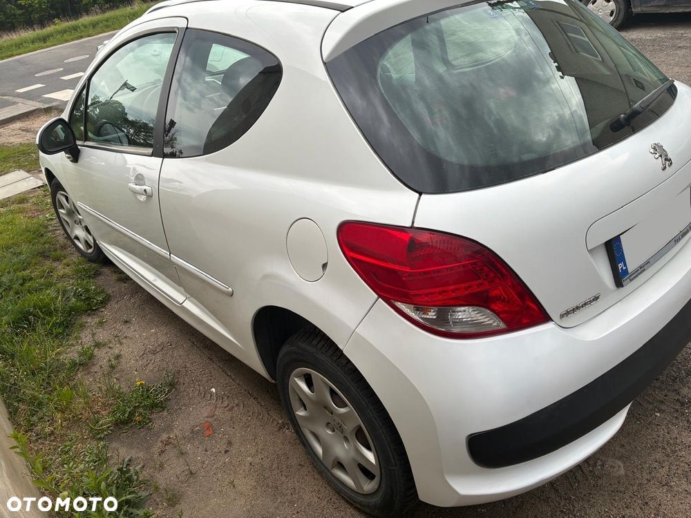 Peugeot 207 - 3