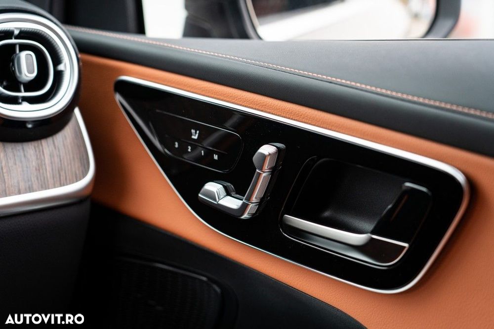 Mercedes-Benz GLC - 36