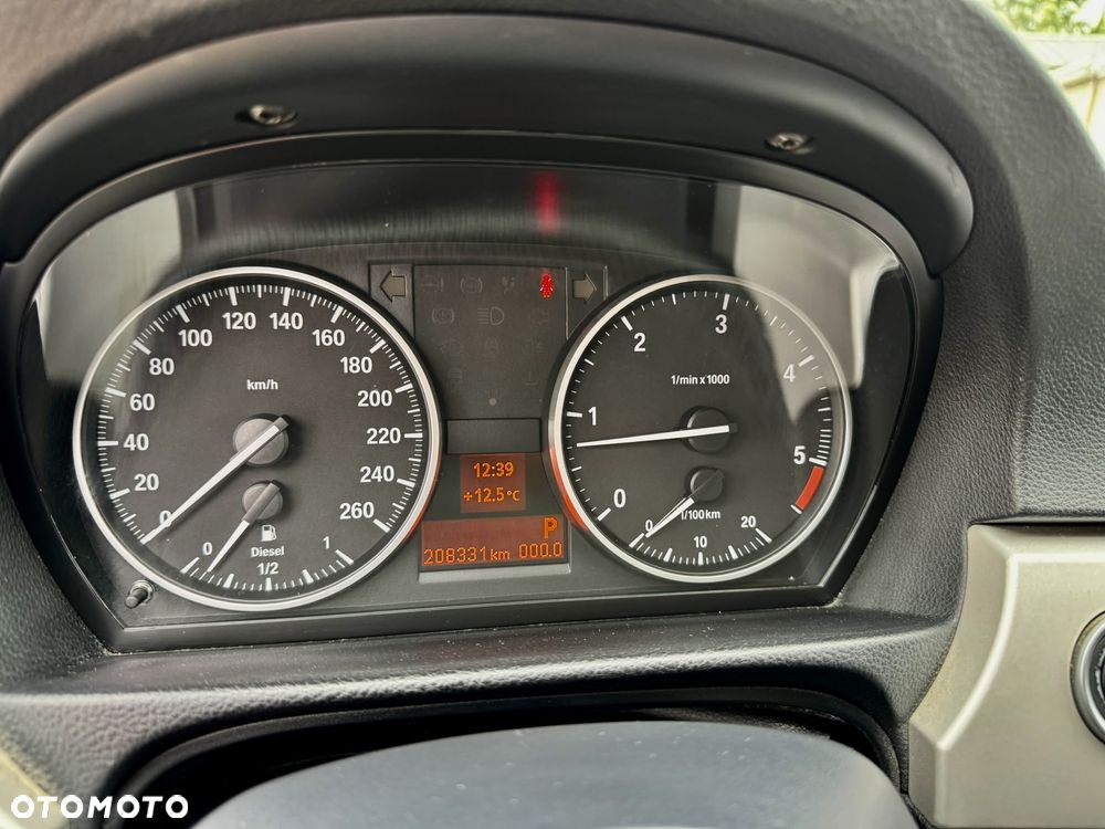 BMW Seria 3 318d - 15