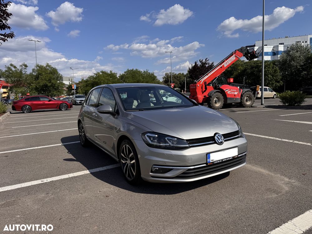 Volkswagen Golf - 38