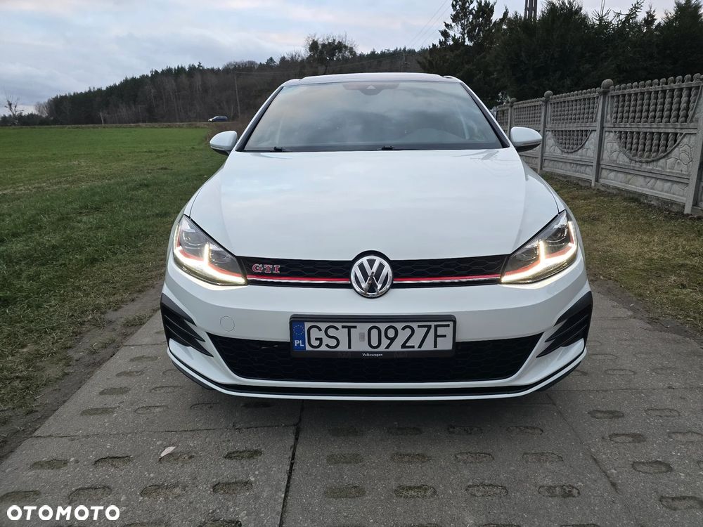 Volkswagen Golf GTI (BlueMotion Technology) Performance - 7