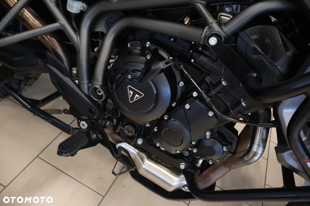 Triumph Tiger - 9
