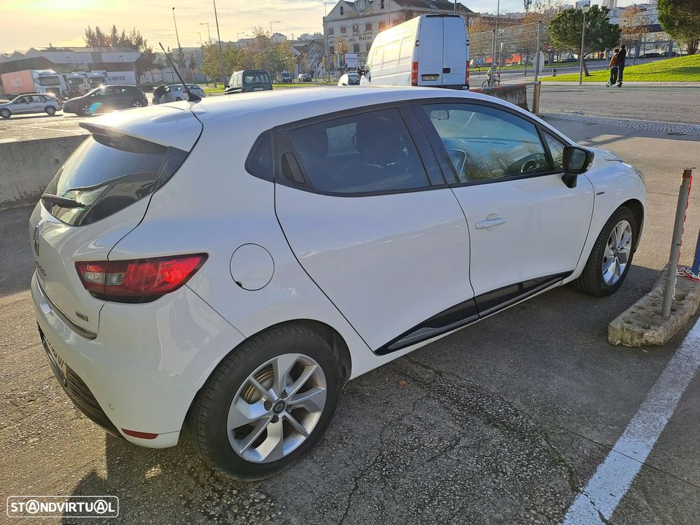 Renault Clio 0.9 TCE Limited - 13