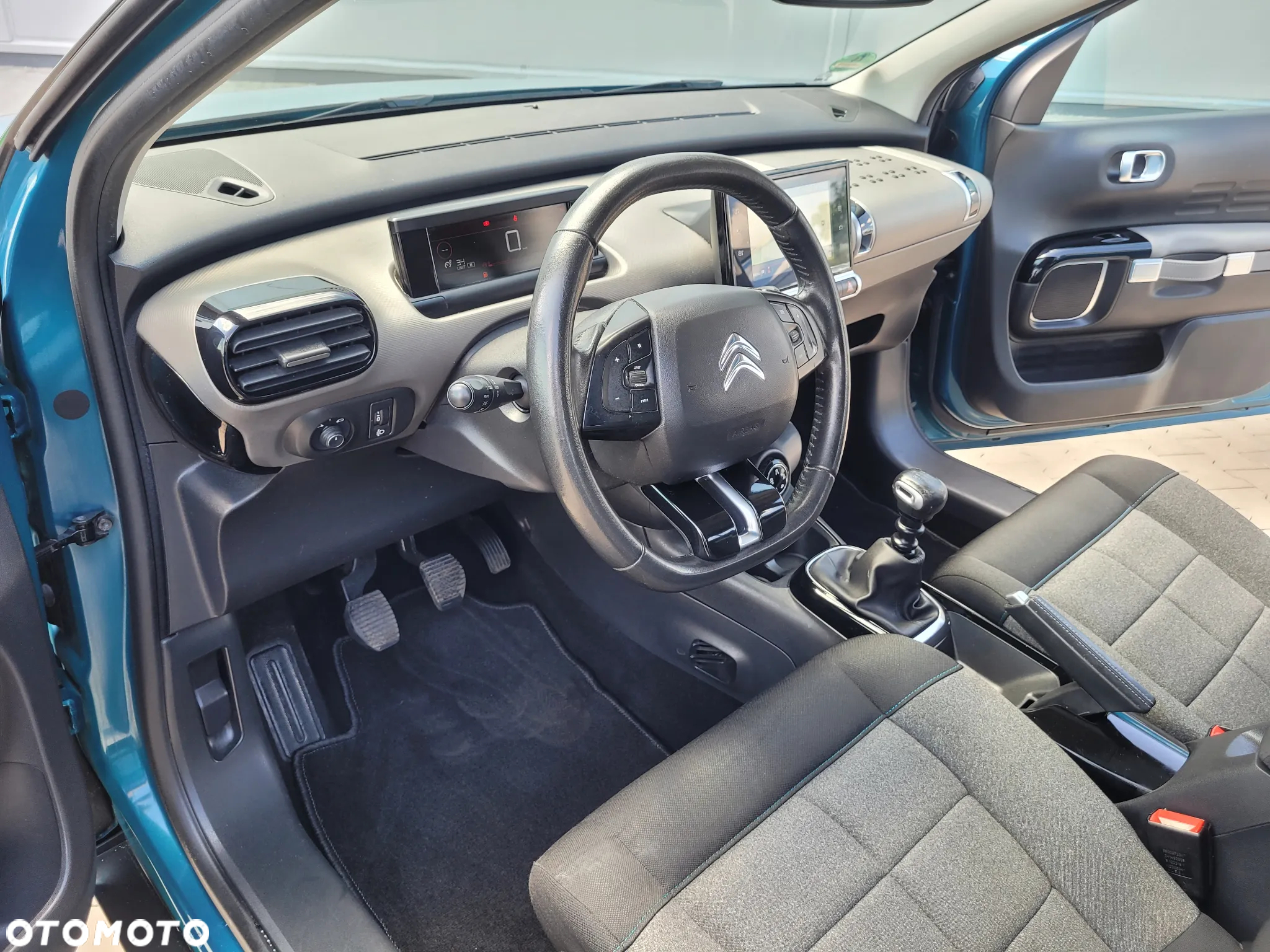 Citroën C4 Cactus 1.2 PureTech GPF Shine S&S - 23