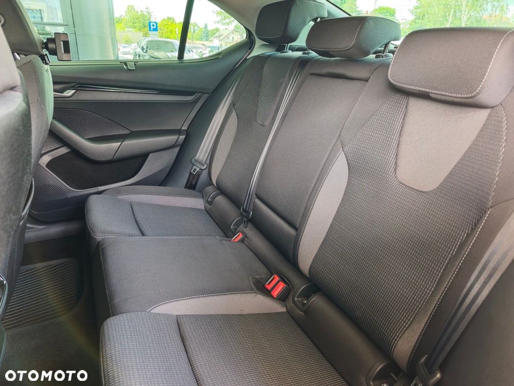 Skoda Octavia 1.5 TSI mHEV Selection DSG - 11
