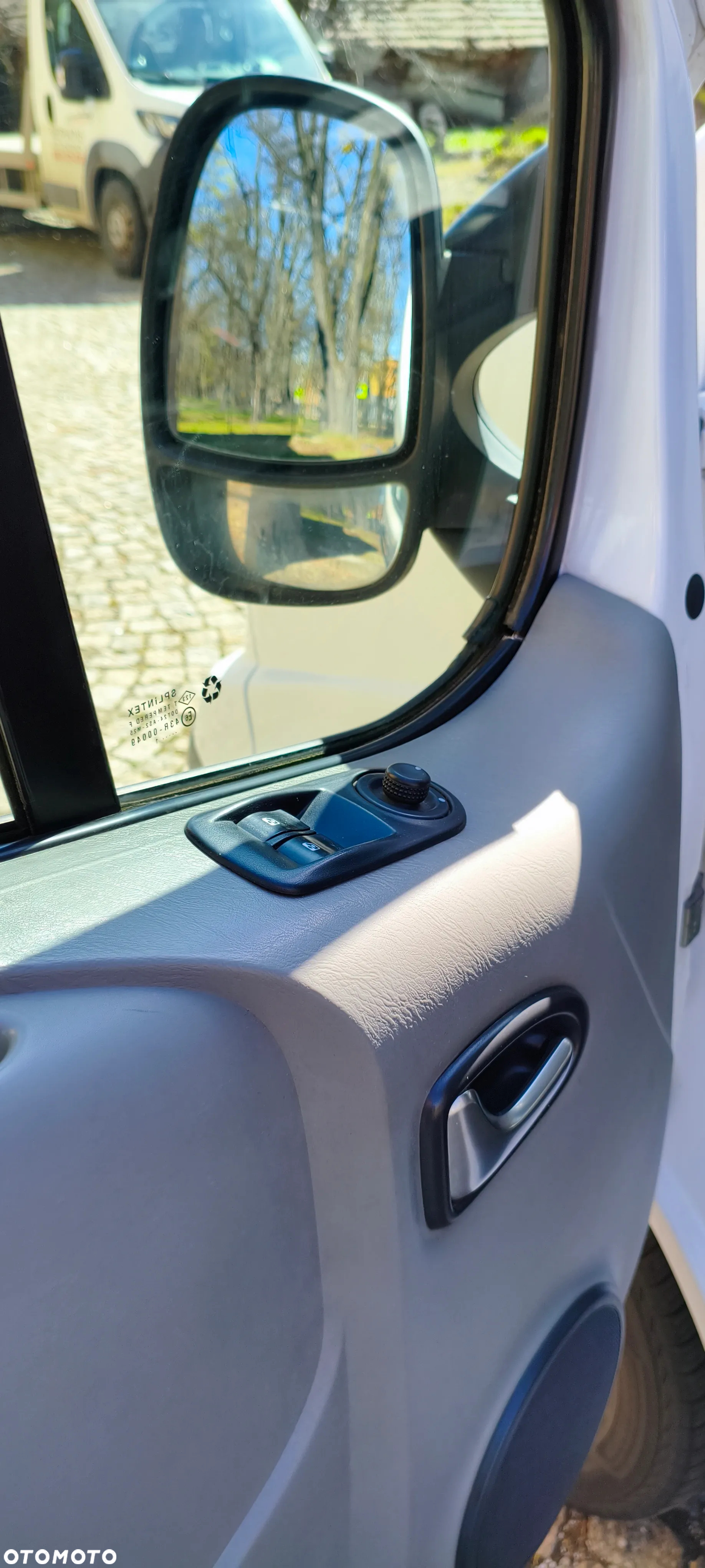 Opel Vivaro - 15