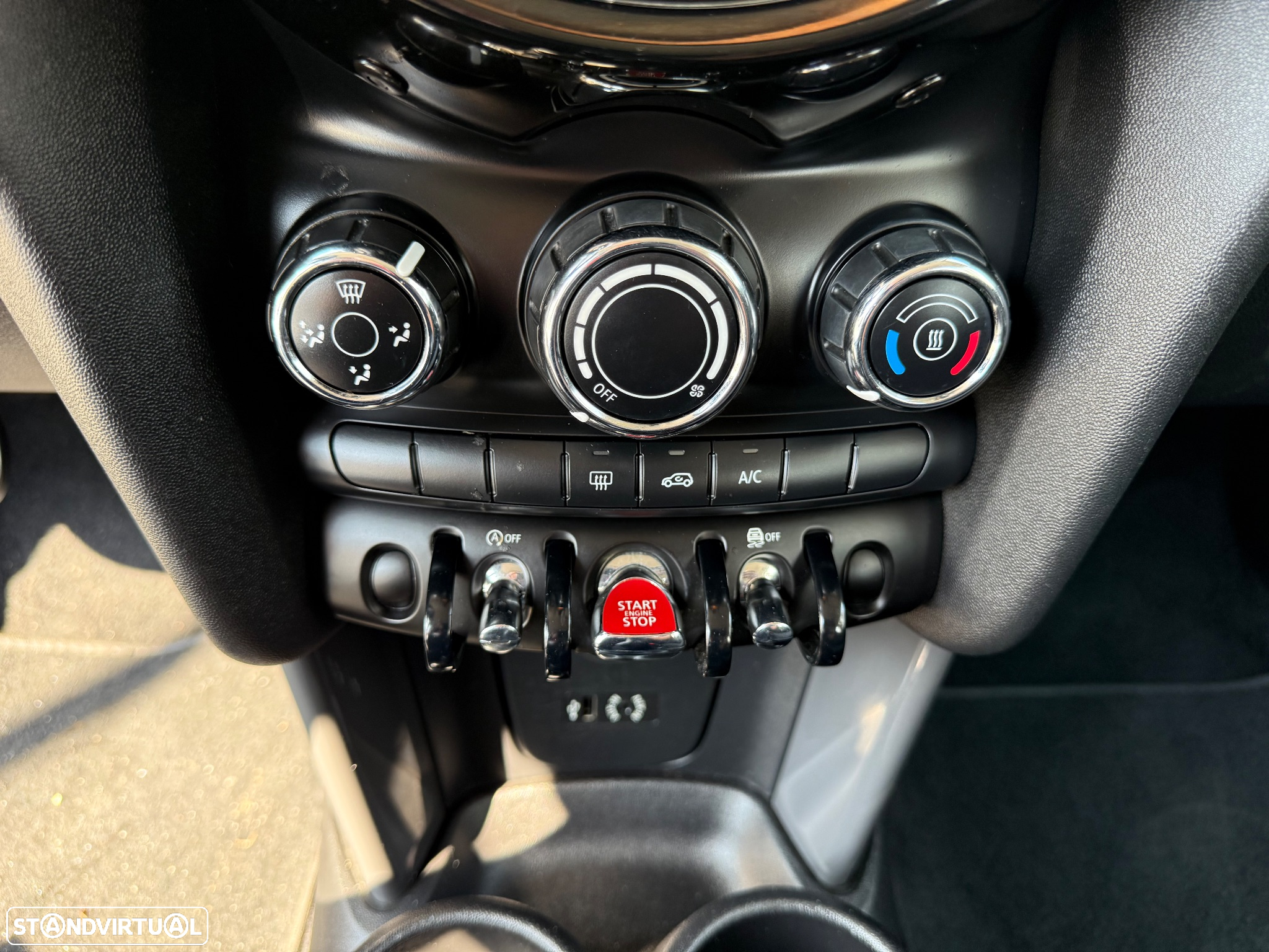 MINI 3 Portas One - 21