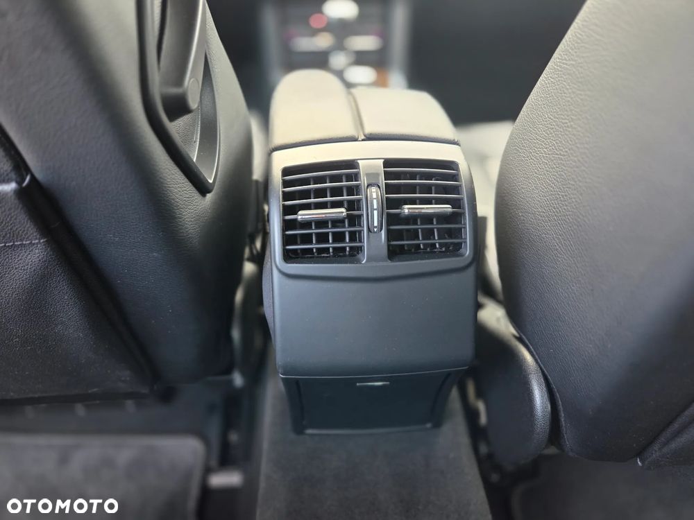 Mercedes-Benz Klasa E 200 CDI DPF BlueEFFICIENCY - 22