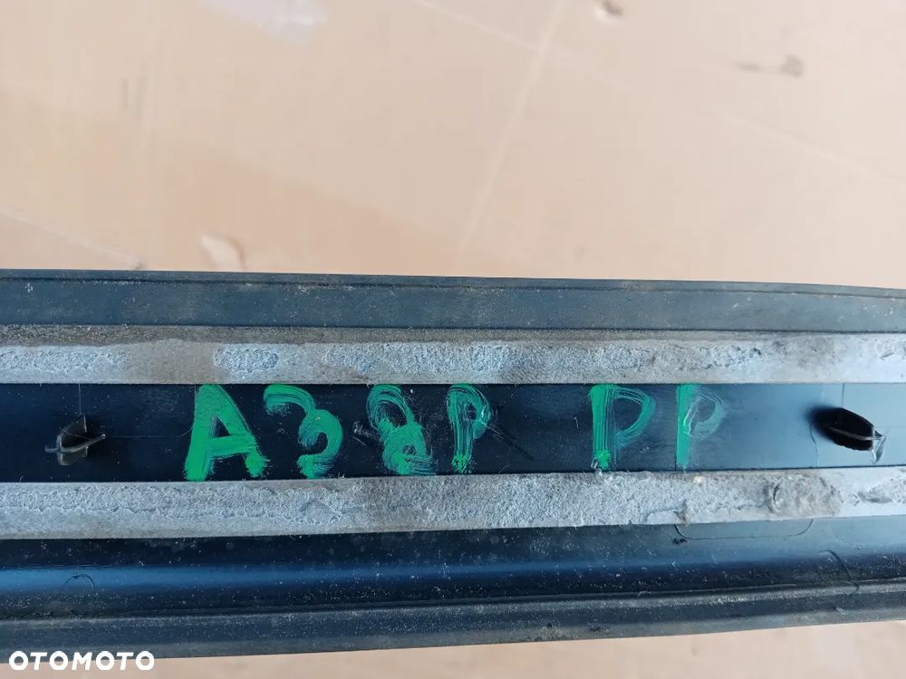 Nakładka listwa osłona progu prawy przód Audi A3 8P Sportback 5D - 5