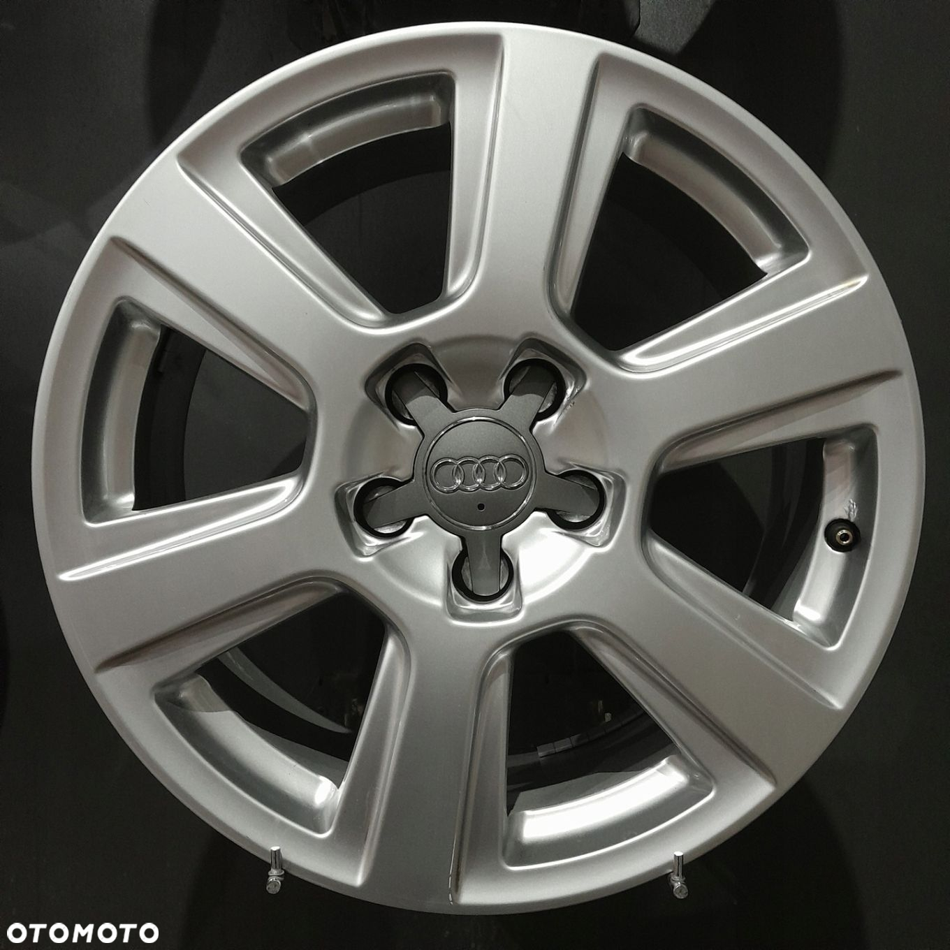 Felgi 17 5x112 Audi Q3, Q5, A4 B7 OE F504075-5 - 5