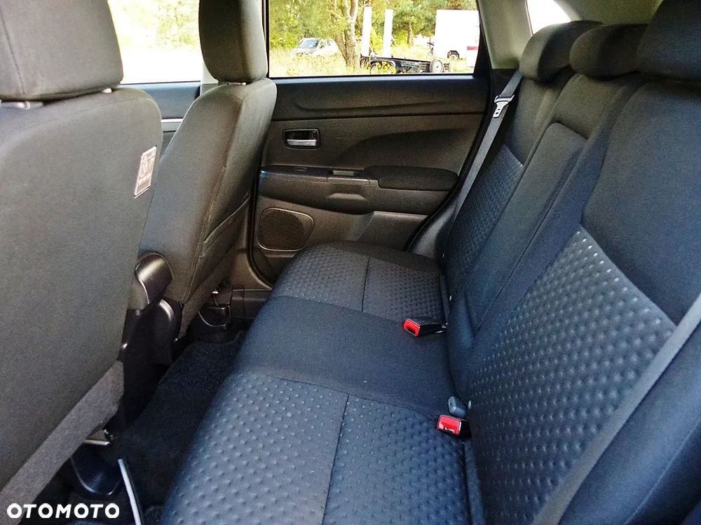 Mitsubishi ASX 1.8 DI-D 2WD Instyle - 22