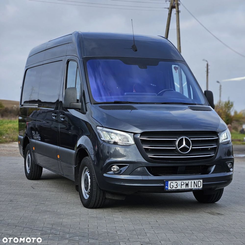 Mercedes-Benz Sprinter - 13