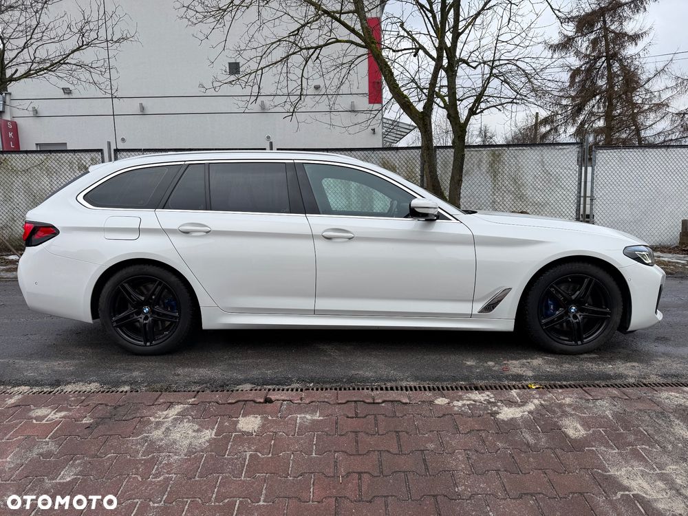 BMW Seria 5 530i xDrive M Sport Edition - 10