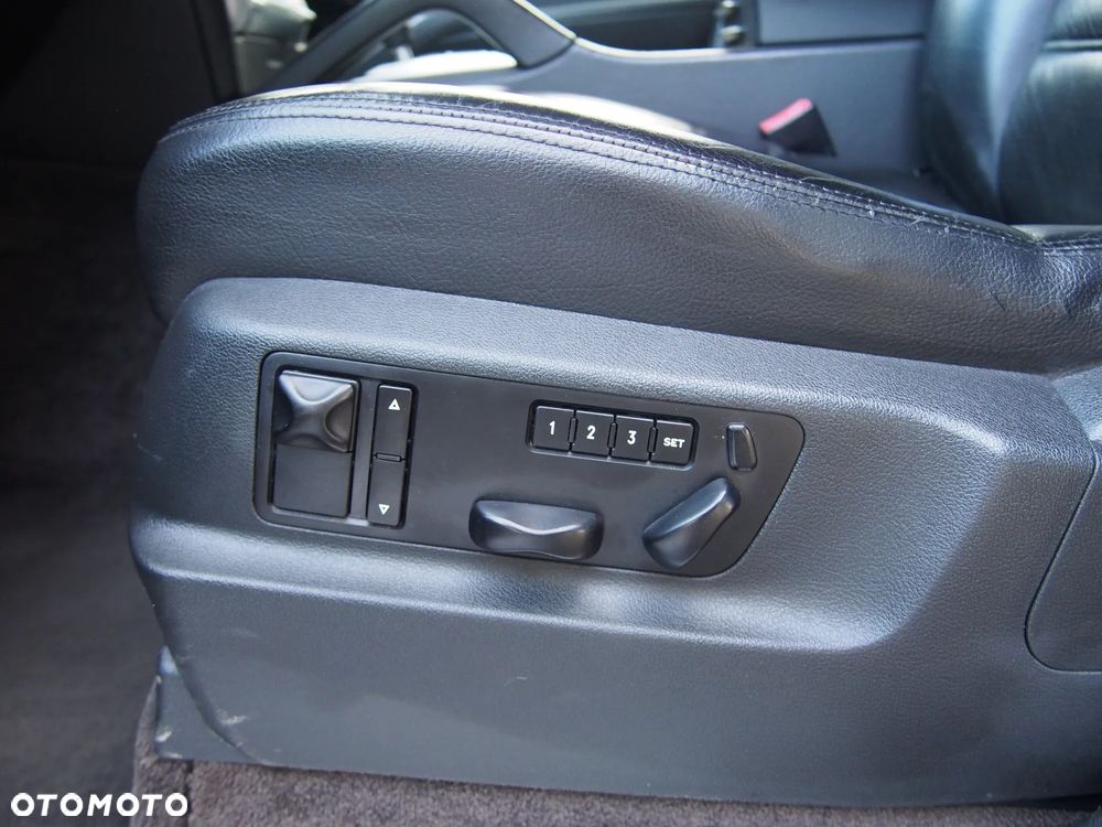 Porsche Cayenne Turbo - 21