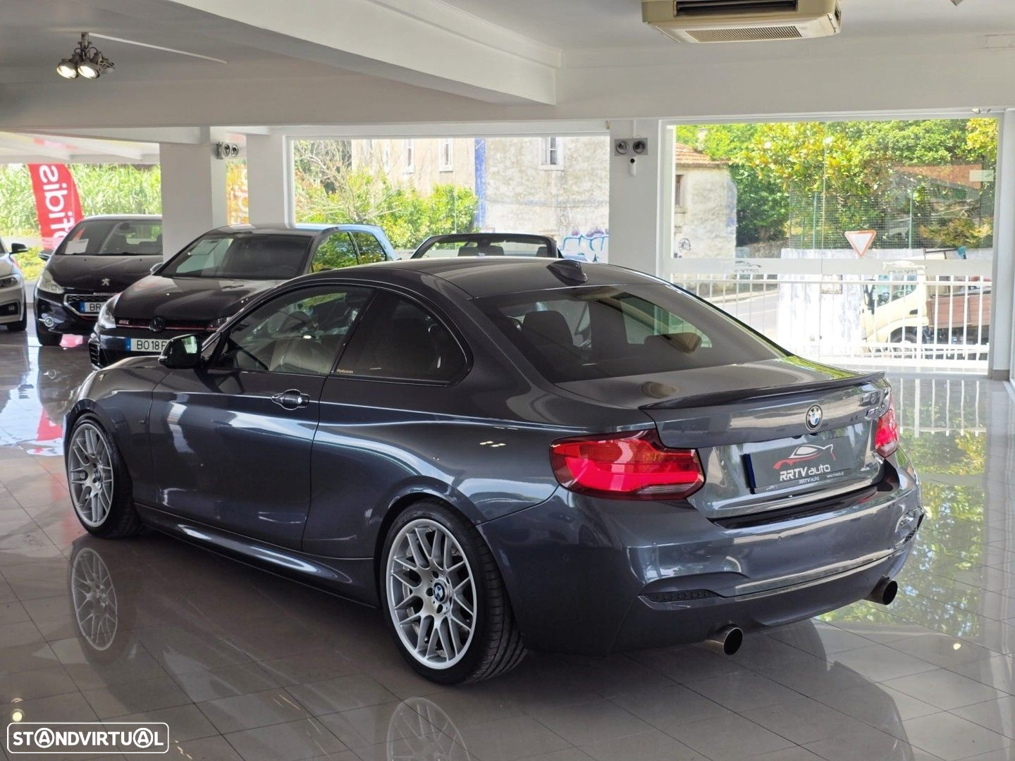 BMW M240i Coupe Aut - 2