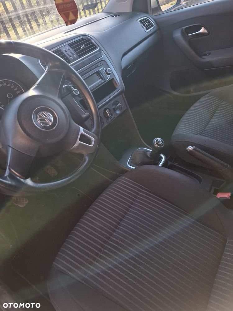 Volkswagen Polo - 4