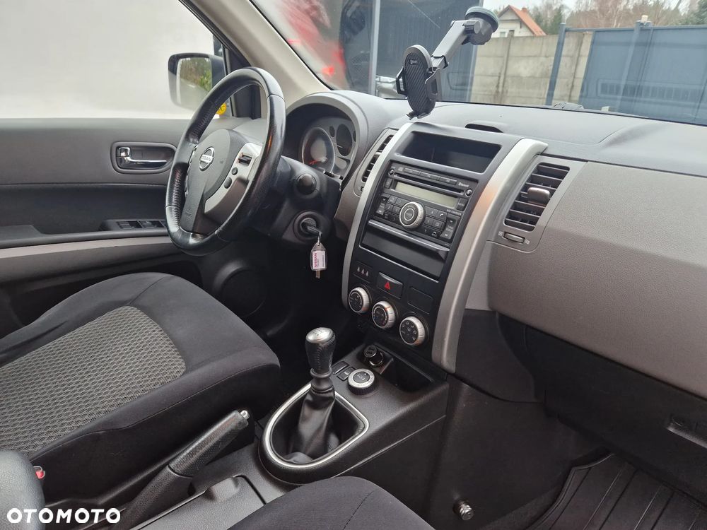 Nissan X-Trail - 8