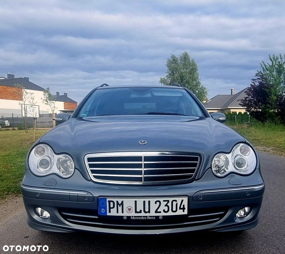 Mercedes-Benz Klasa C 280 T Avantgarde 4-Matic - 3