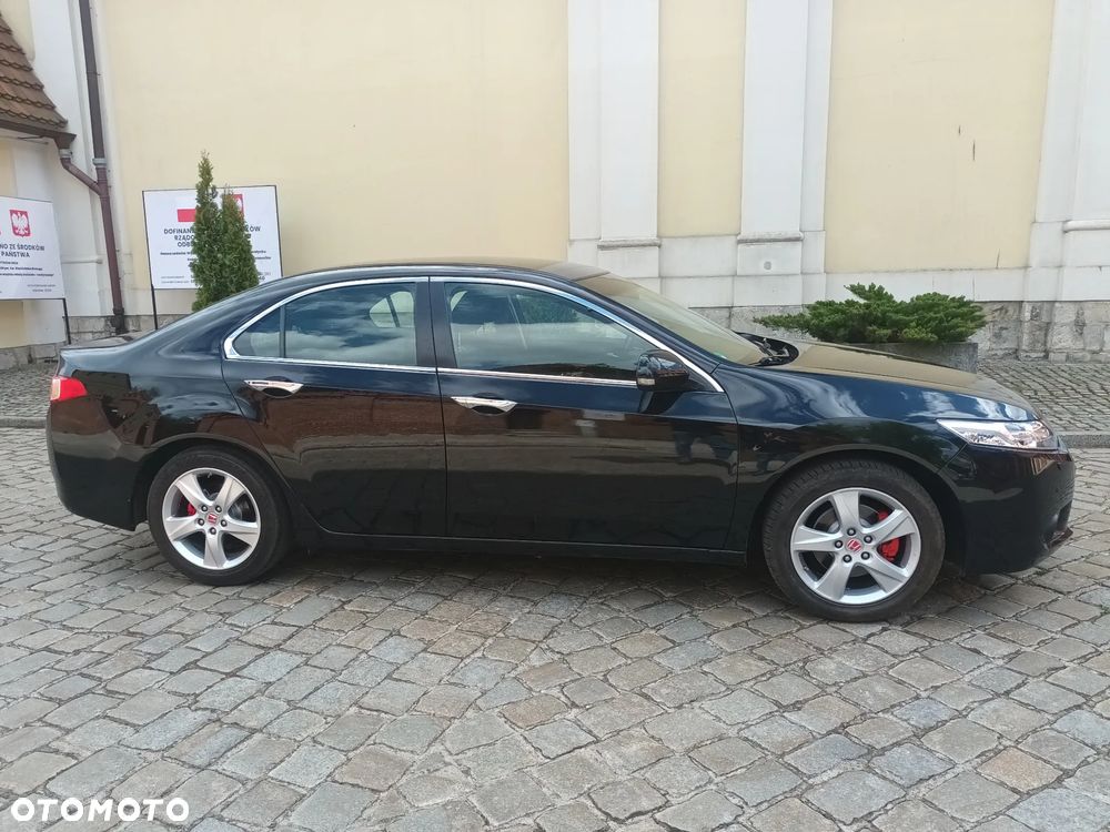 Honda Accord 2.0 Elegance 50 Jahre Edition - 22
