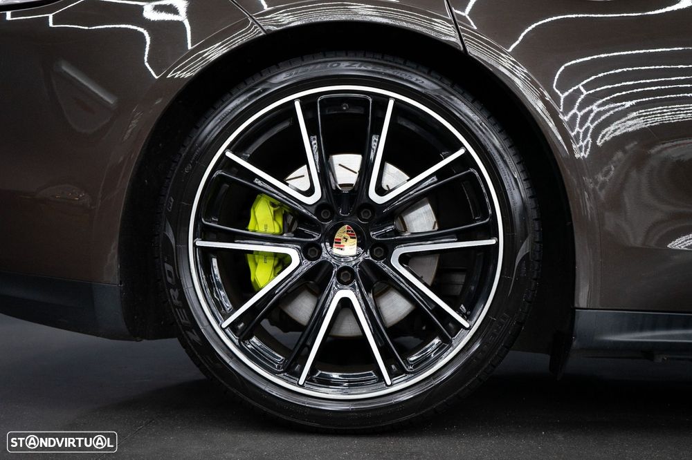 Porsche Panamera Sport Turismo 4 E-Hybrid - 14
