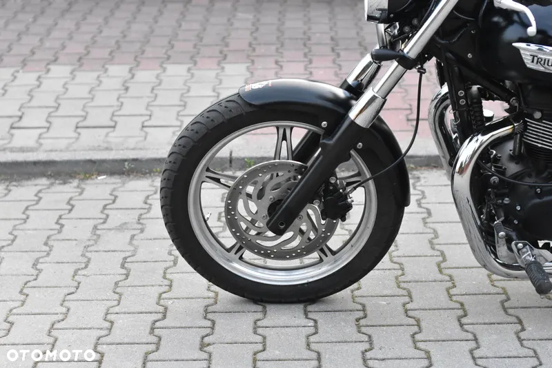 Triumph Speedmaster - 18