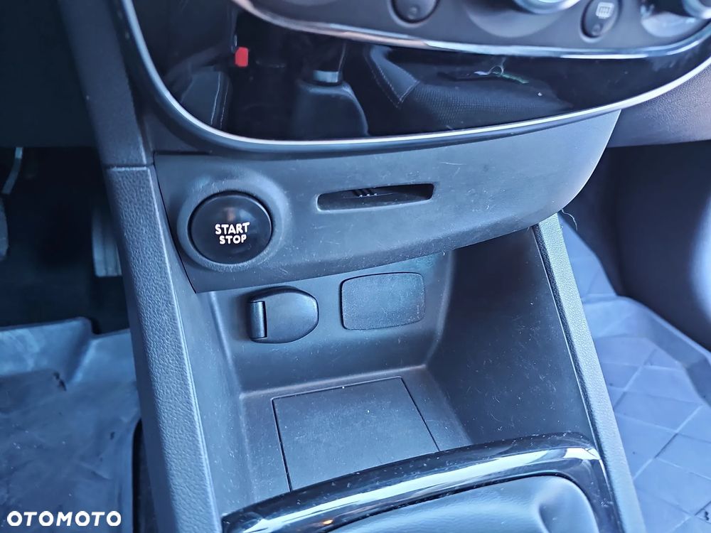 Renault Clio 1.2 16V Alize - 26