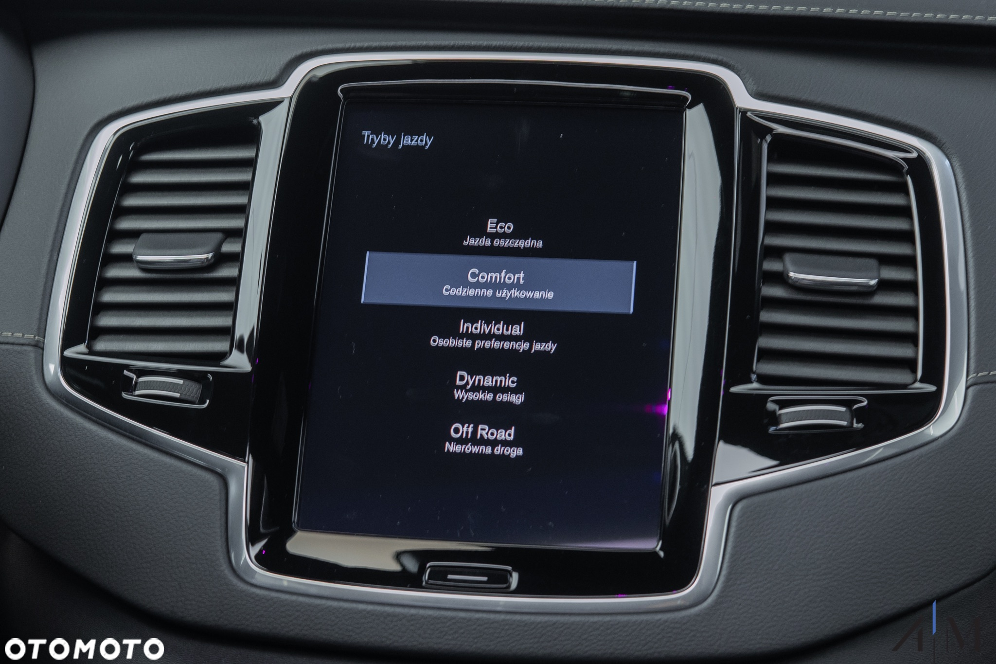 Volvo XC 90 B5 D AWD Ultimate Dark - 27