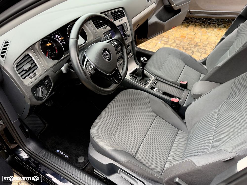 VW Golf 1.6 TDi BlueMotion Trendline - 39