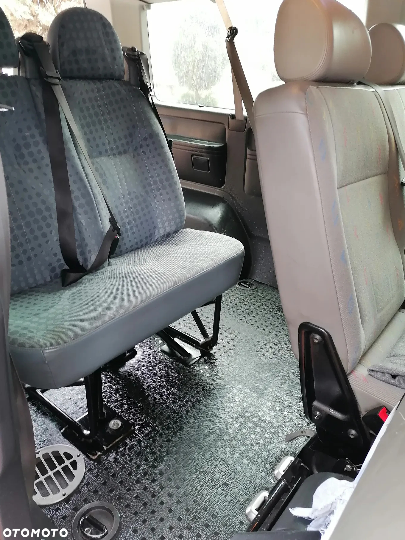 Volkswagen Transporter T5 TDI L2 - 10