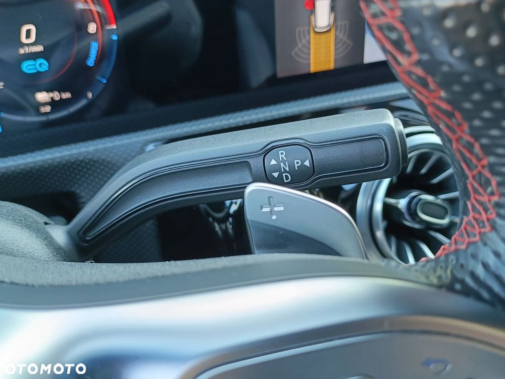 Mercedes-Benz CLA - 26