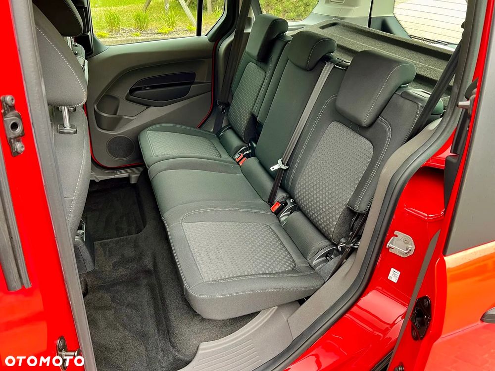 Ford Tourneo Connect 1.5 TDCi Start-Stop Titanium - 36