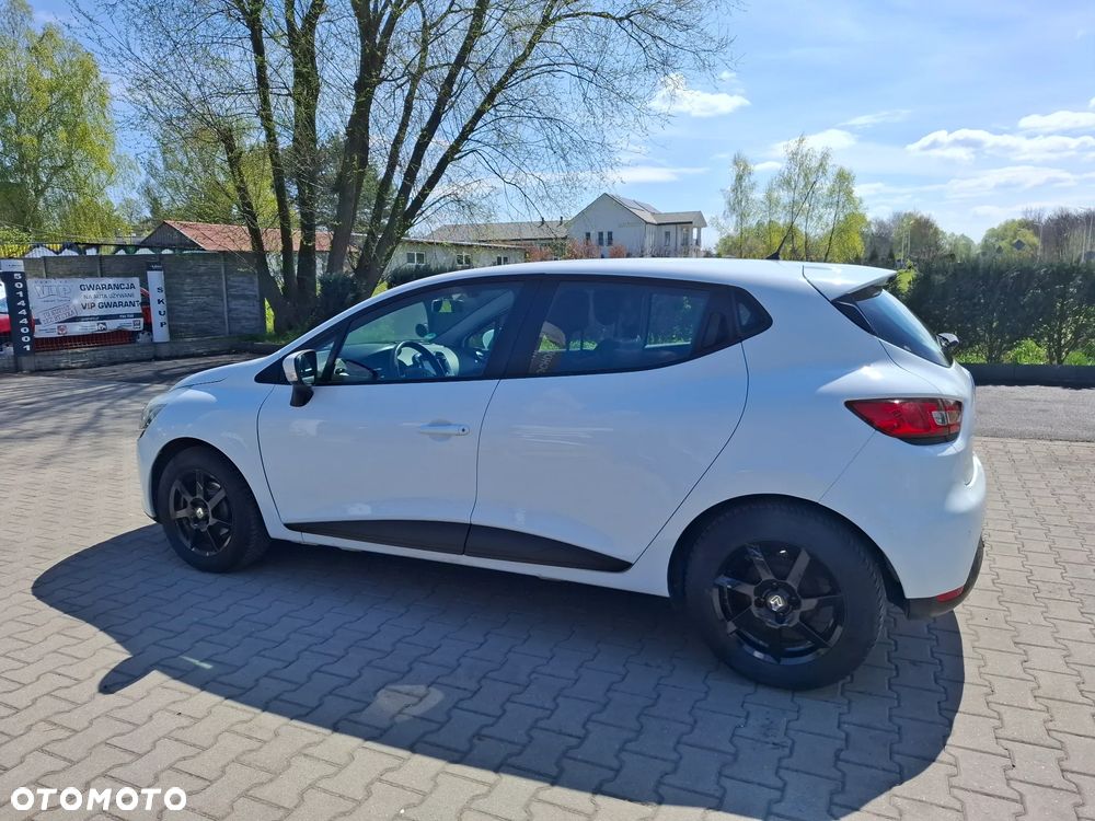 Renault Clio - 9