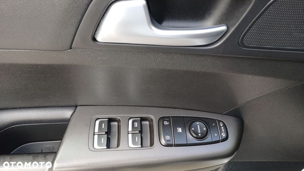 Kia Sportage 1.6 CRDI AWD Eco-Dynamics+ (48V M-H) DCT Spirit - 10