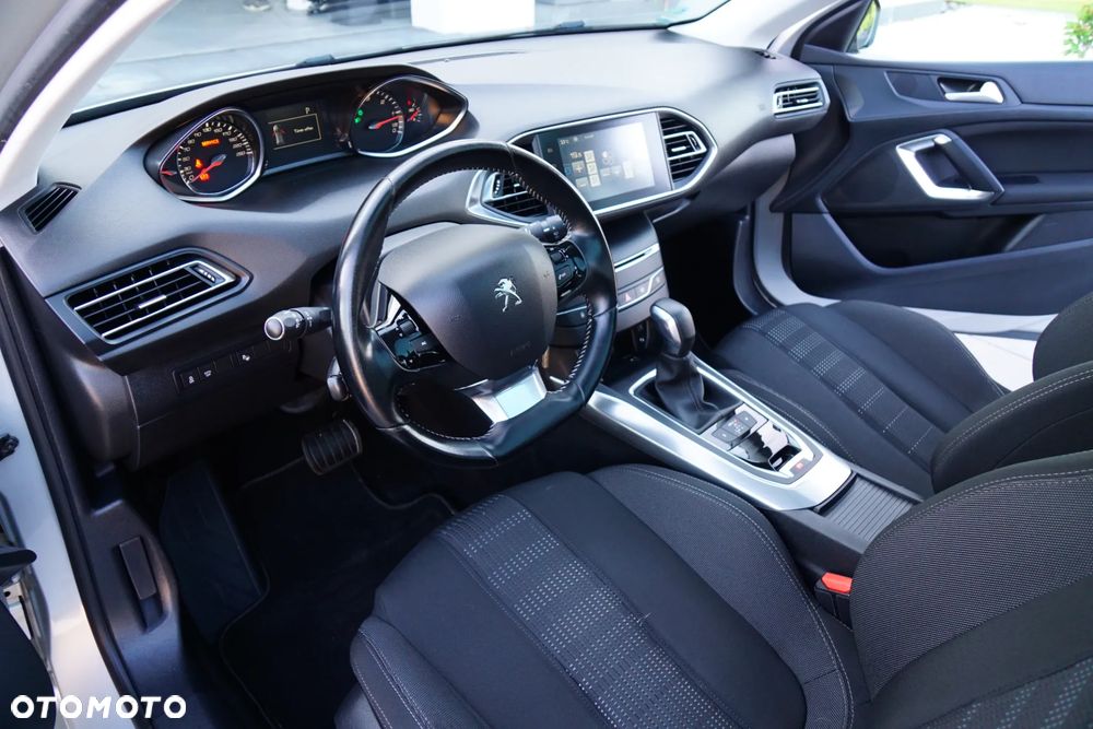 Peugeot 308 BlueHDi FAP 120 EAT6 Stop & Start Allure - 26